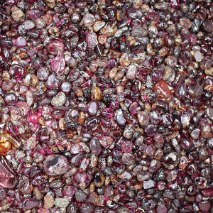 Gem Chip, Red Garnet, 2-5mm - 0.5kg