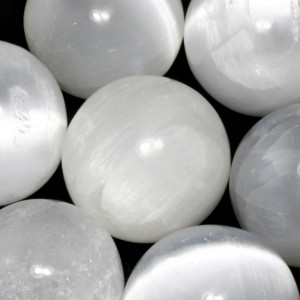 Sphere, Selenite, ~70mm
