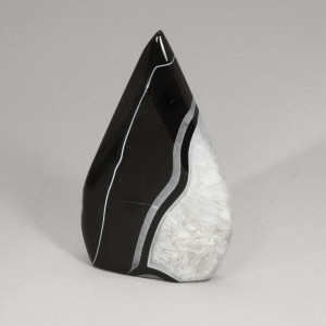 Agate Flame, Black ~height 92mm approx.